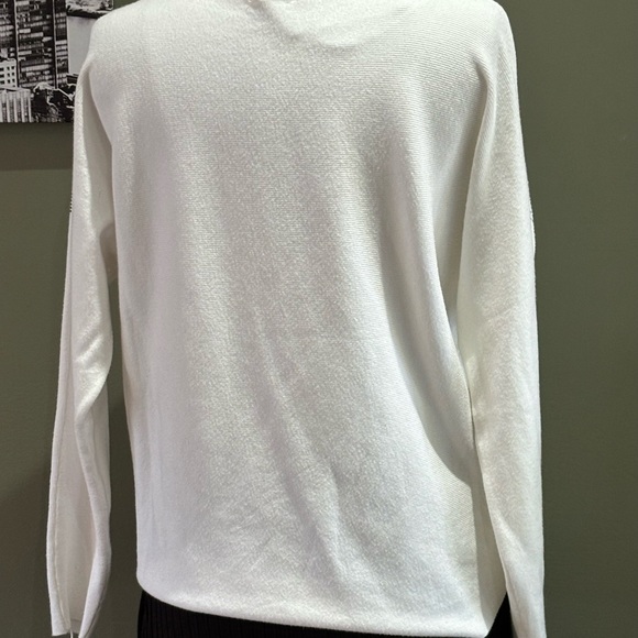 Beautiful Sparkly White Sweater - Picture 4 of 5
